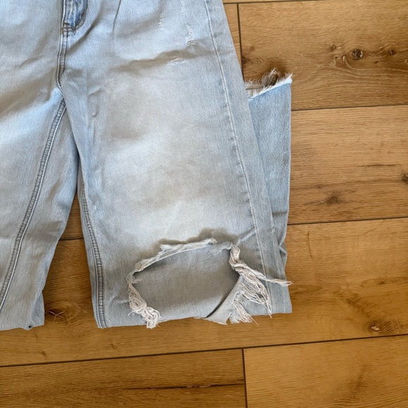 Carly Jean Light Blue Distressed Women Jeans - Picture 4 of 8